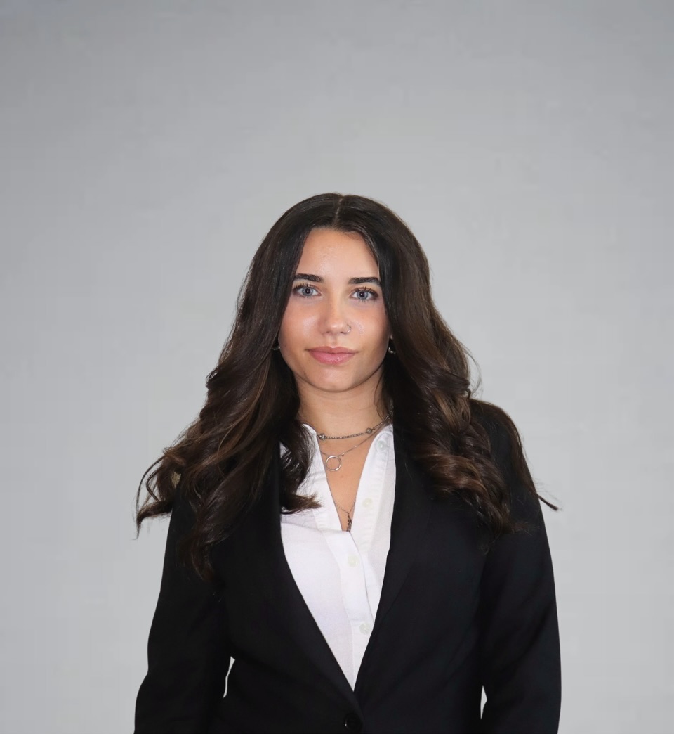 Zoe Schwartz professional portrait